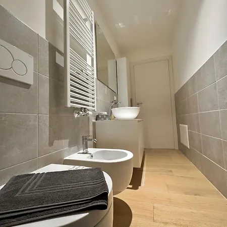 Gold's House アパート